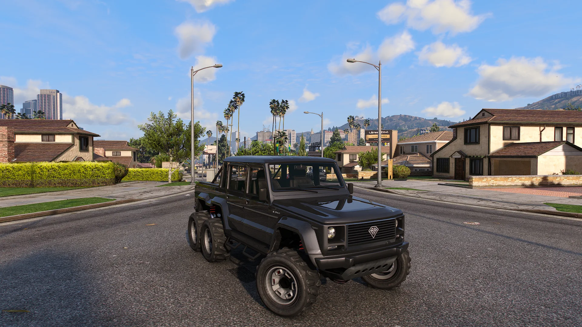 Benefactor Dubsta 6x6